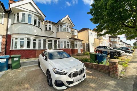 4 bedroom terraced house for sale, Waverley Road, Harrow HA2