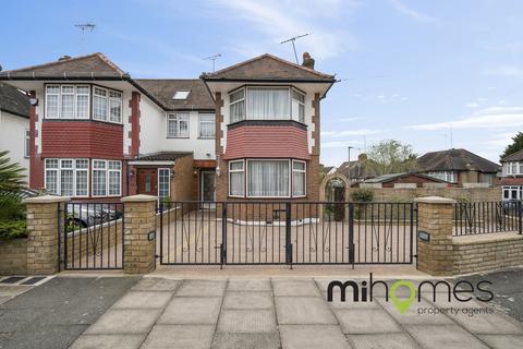 43 Cowper Road, London, N14 5RR