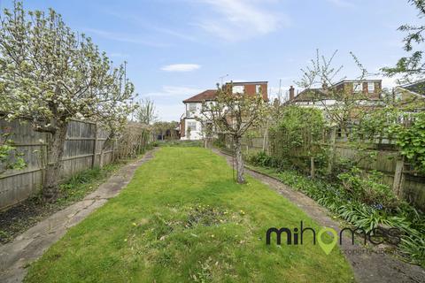 43 Cowper Road, London, N14 5RR