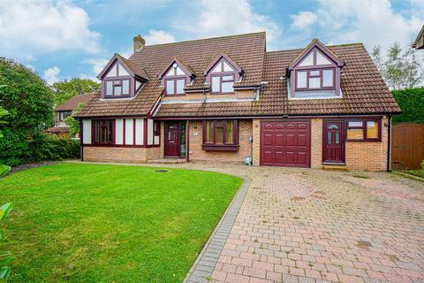 5 bedroom detached house for sale, Johnson Close, St. Leonards-On-Sea