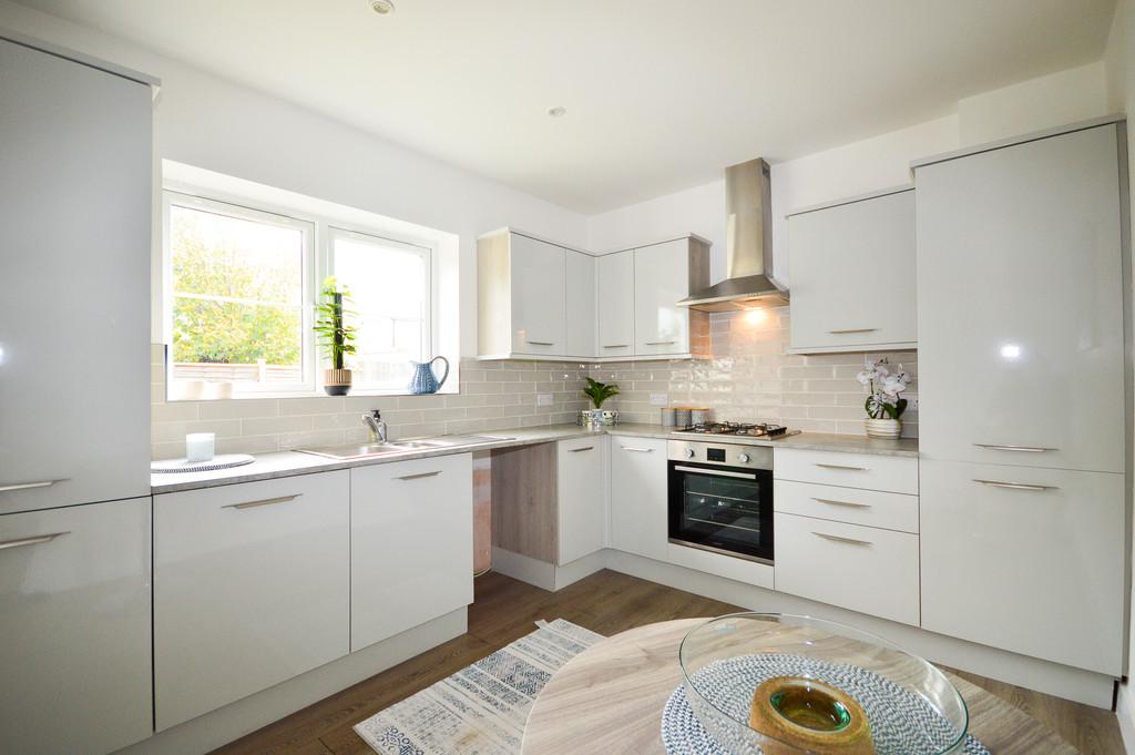 Ensbury Gardens, Ensbury Park 3 bed detached house for sale £345,000