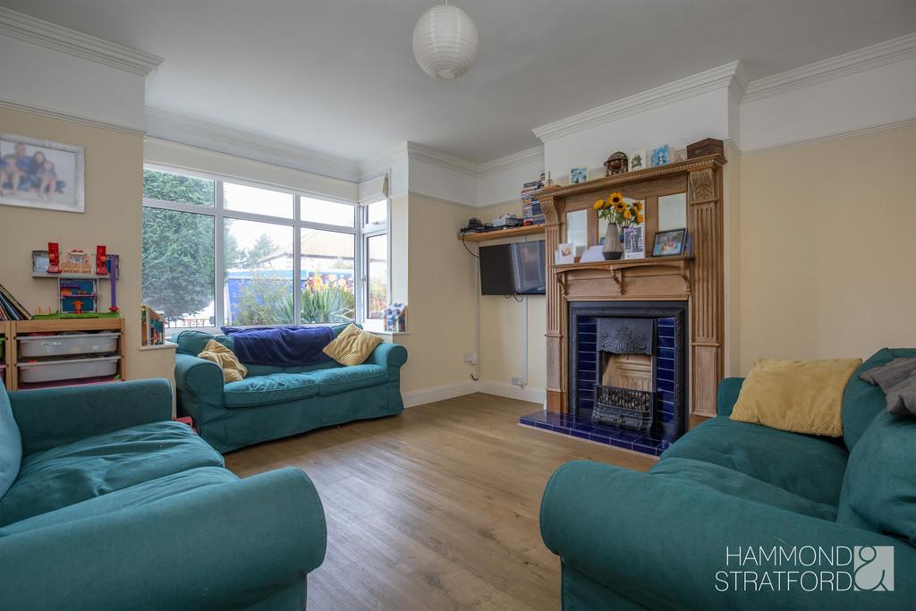 Hillcrest Road, Norwich 3 bed semidetached house for sale £375,000