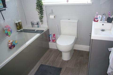 2 bedroom end of terrace house for sale, Oxford Road, Goole, DN14 6NX