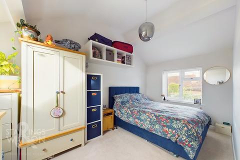 1 bedroom chalet for sale, Danesbower Lane, Blofield, Norwich