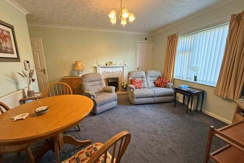 2 bedroom flat for sale, Danes Dyke, Scarborough YO12