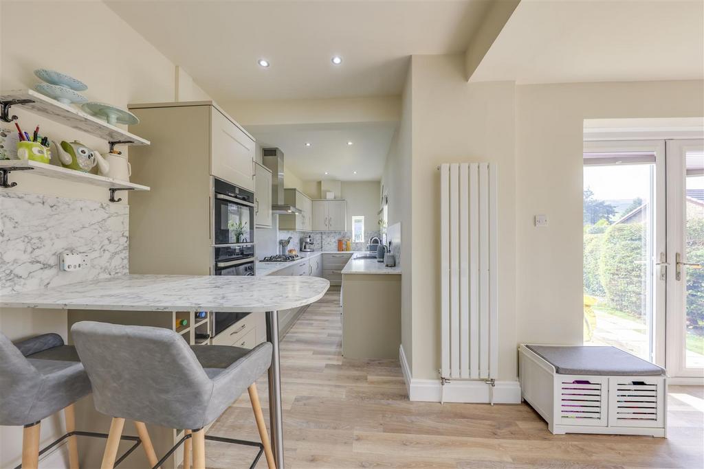 Breakfast Area Open Plan To Kitchen