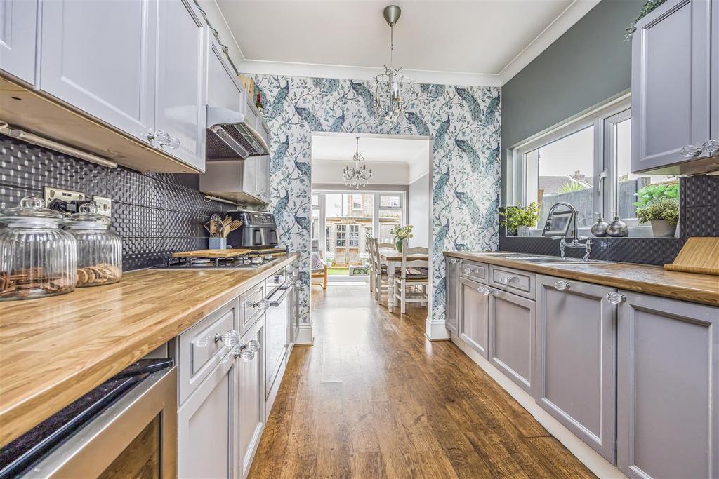 36 Meon Road, Milton-Portico Marketing-Sarah Oliver-