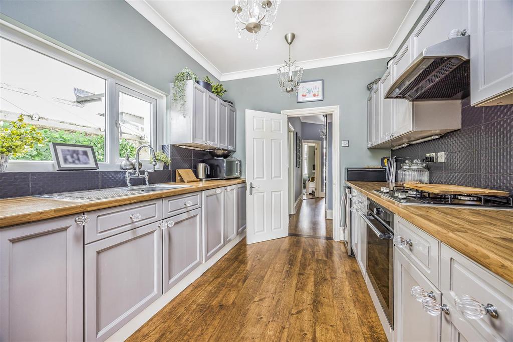 36 Meon Road, Milton-Portico Marketing-Sarah Oliver-