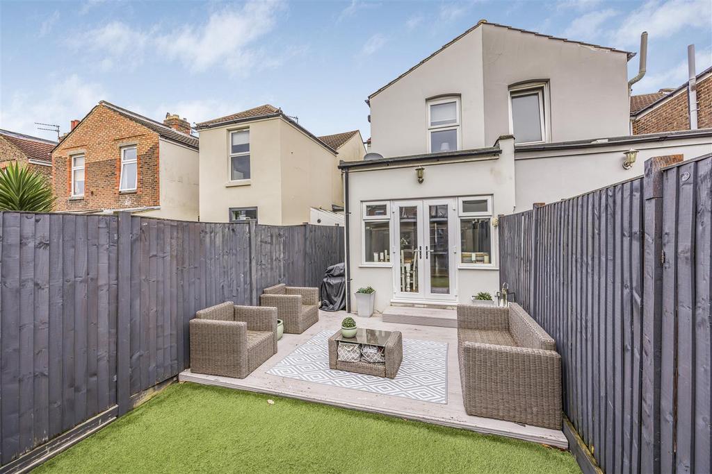 36 Meon Road, Milton-Portico Marketing-Sarah Oliver-