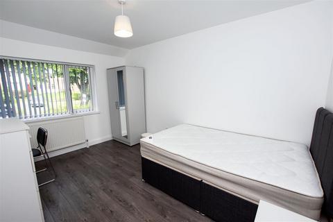 4 bedroom house to rent, Quinton Road, Birmingham B17