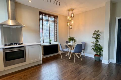 4 bedroom terraced house for sale, Derby Street, Todmorden, OL14