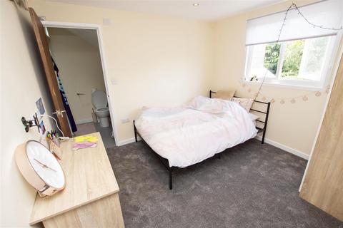 undefined, Raddlebarn Road, Birmingham B29
