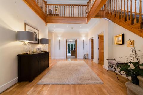 3 Alpine Close, Ascot, SL5 9WB