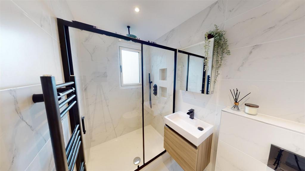 23 Rookery Road Shower Room.jpg