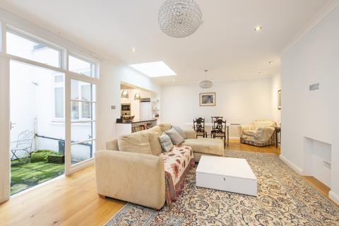 3 bedroom flat for sale, Westbourne Terrace, Bayswater, London