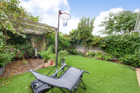 1 Wycombe Place, London, SW18 2LU