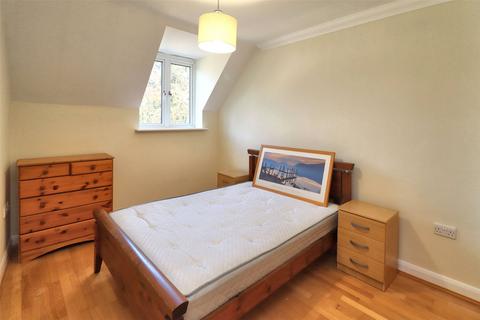 1 bedroom flat for sale, Heathside Crescent, Surrey GU22