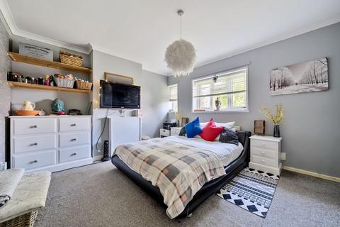 26 Jason Walk, London, SE9 3DH