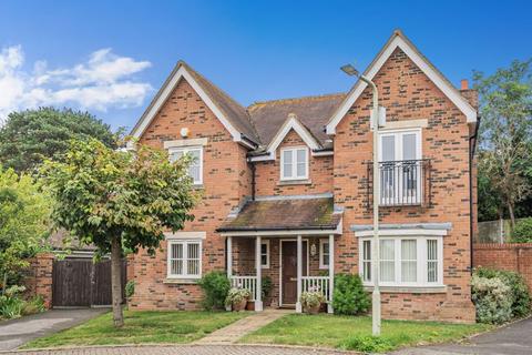 4 bedroom detached house for sale, Gardners Close, Ash