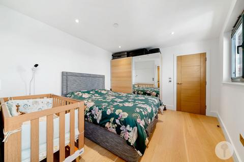 2 bedroom apartment for sale, Chrisp Street, London E14