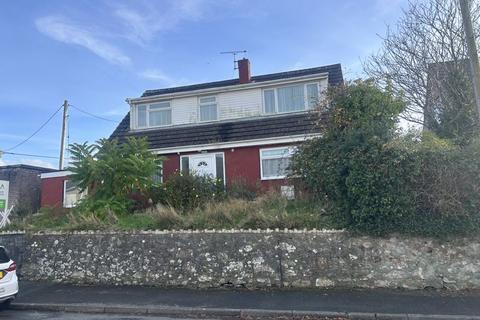 4 bedroom detached bungalow for sale, Llangefni, Isle of Anglesey. By Online Auction- Provisional bidding closing 21st November 2024