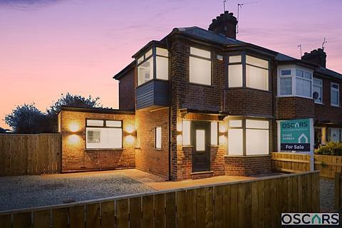 3 bedroom terraced house for sale, Colville Avenue, Anlaby Common