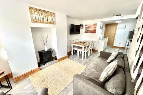 2 bedroom cottage for sale, Wind Street, Conwy