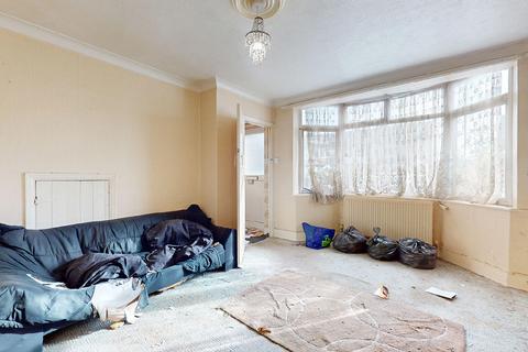 3 bedroom end of terrace house for sale, 59 Western Avenue, Dagenham, Essex