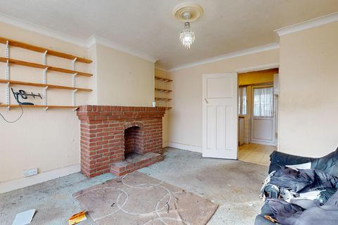 3 bedroom end of terrace house for sale, 59 Western Avenue, Dagenham, Essex