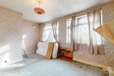 3 bedroom end of terrace house for sale, 59 Western Avenue, Dagenham, Essex