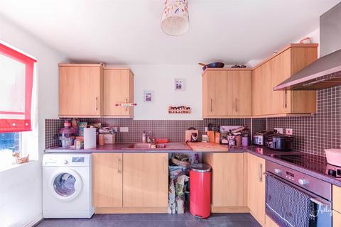 3 bedroom end of terrace house for sale, Bryn Y Clochydd, Townhill, Swansea