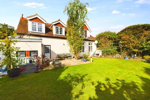 4 bedroom detached house for sale, HIGHVIEW, CATERHAM