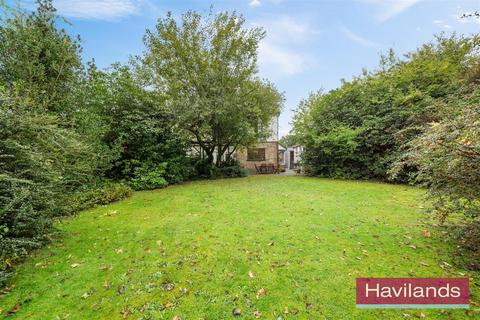 4 bedroom detached house for sale, Woodland Way, London