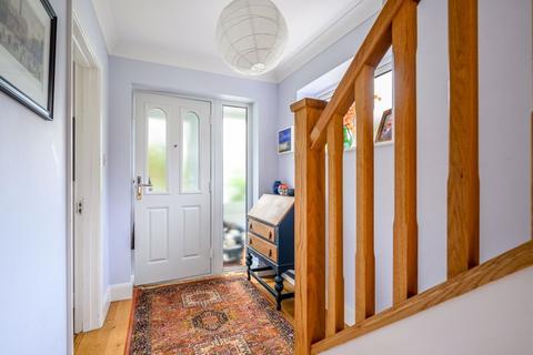 2a Pool Road, West Molesey, KT8 2HE