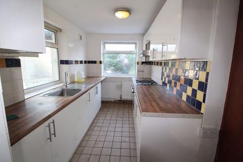 3 bedroom semi-detached house for sale, Seymour Road, Luton