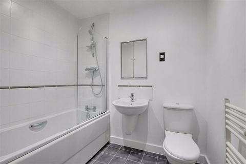 1 bedroom flat to rent, Aegean Apartments Western Gateway E16