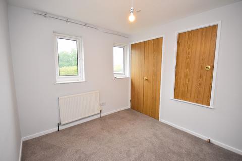 2 bedroom semi-detached house to rent, Aylesbury HP20