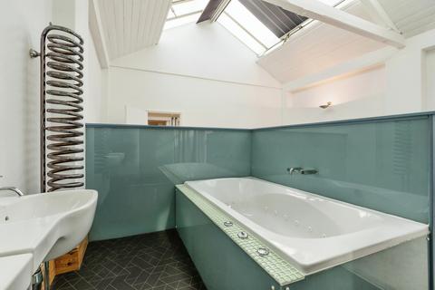 2 bedroom flat to rent, Cross Street, Islington, N1