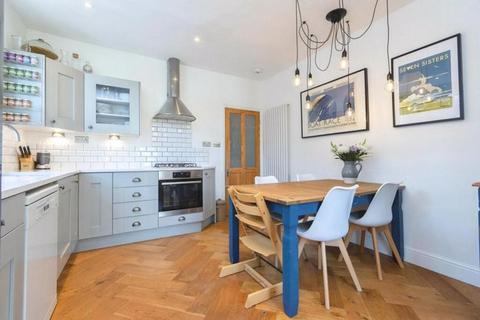 9 Boyd Road, London, SW19 2DF