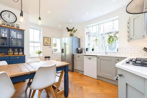 9 Boyd Road, London, SW19 2DF