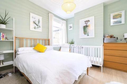 9 Boyd Road, London, SW19 2DF