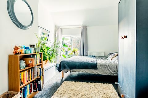 31 Barrow Hill Crescent, Bristol, BS11 9RD