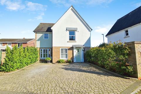 4 bedroom detached house for sale, Granary Halt, Braintree CM77