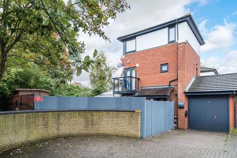 2 bedroom link detached house for sale, Adelphi Street, Milton Keynes