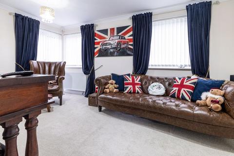 27 Adelphi Street, Campbell Park, Milton Keynes, MK9 4AE