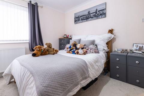 27 Adelphi Street, Campbell Park, Milton Keynes, MK9 4AE