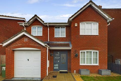 4 bedroom detached house for sale, Claricoates Drive, Newark, NG24