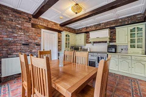 3 bedroom cottage for sale, Trows Lane, Rochdale OL11