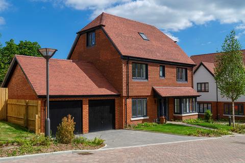 4 bedroom detached house for sale, The Swallowtail, Tonbridge TN11