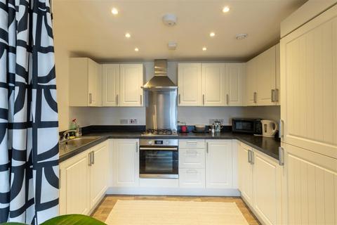 90 Kestrel Way, Perth, PH1 5FT